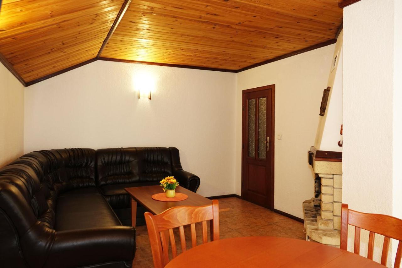 Семеен Хотел Орфей Teshel Exterior foto