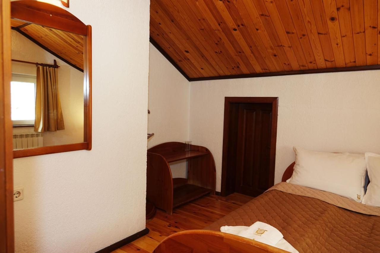Семеен Хотел Орфей Teshel Exterior foto